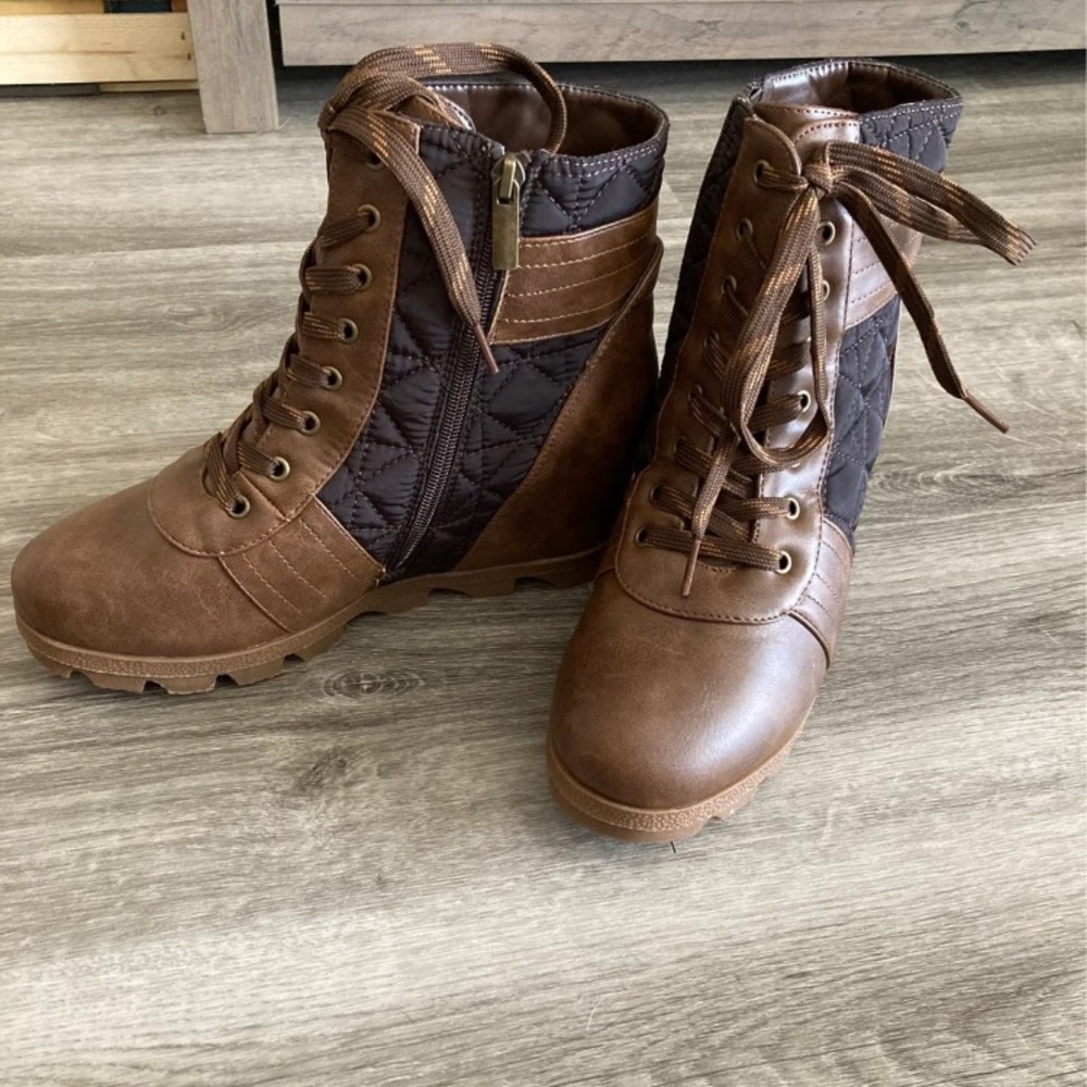 Wedge booties